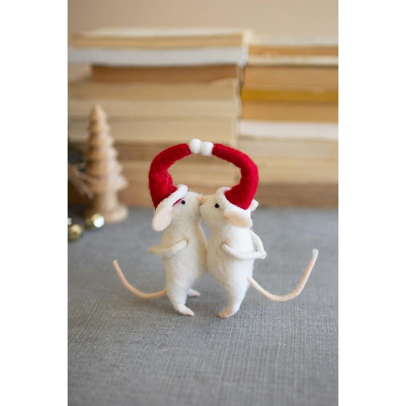 Kissing Felt Christmas Mice